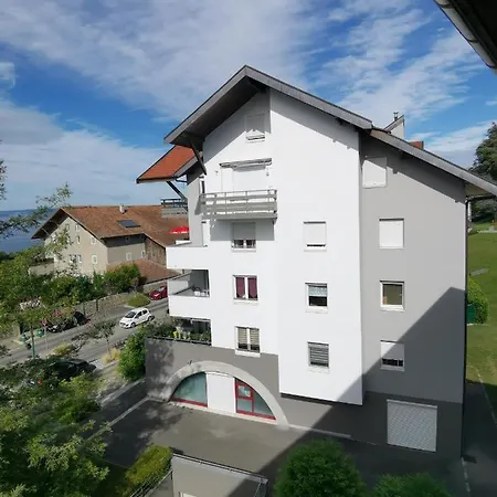 Le Parc Apartment